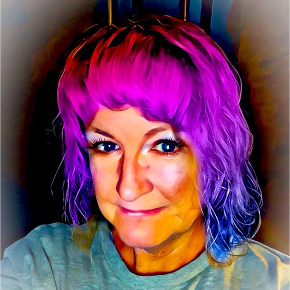 Meet your Posher, Allison - Picture 1 of 1